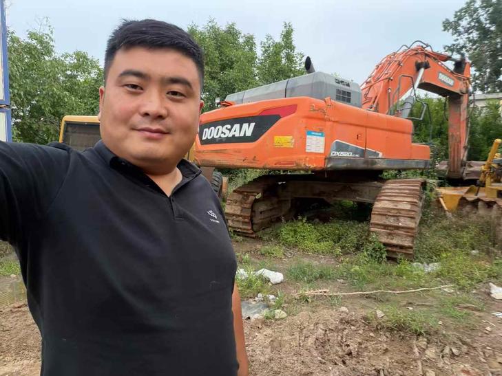 Buy Doosan DH500 Used Excavator / 1