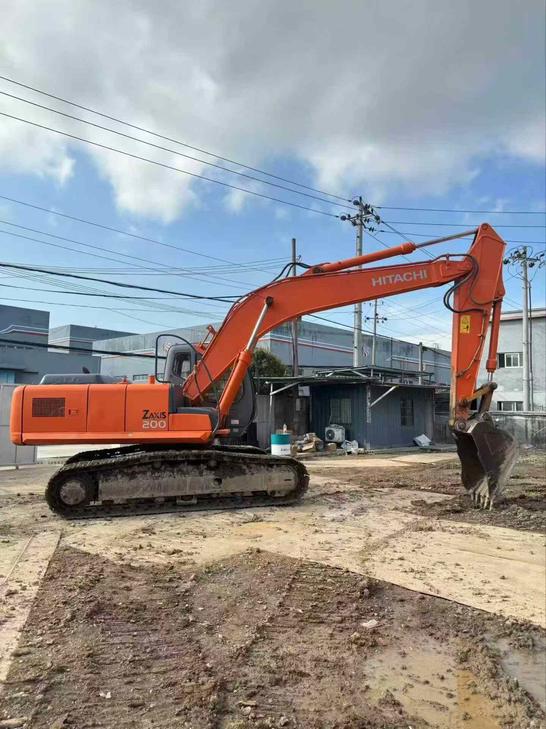 Buy Hitachi ZX200-6 Used Excavator / 1