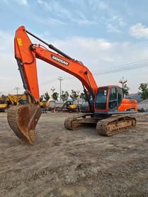 Buy Doosan DX260LC Used Excavator / 5 Buy Doosan DX260LC Used Excavator / 5