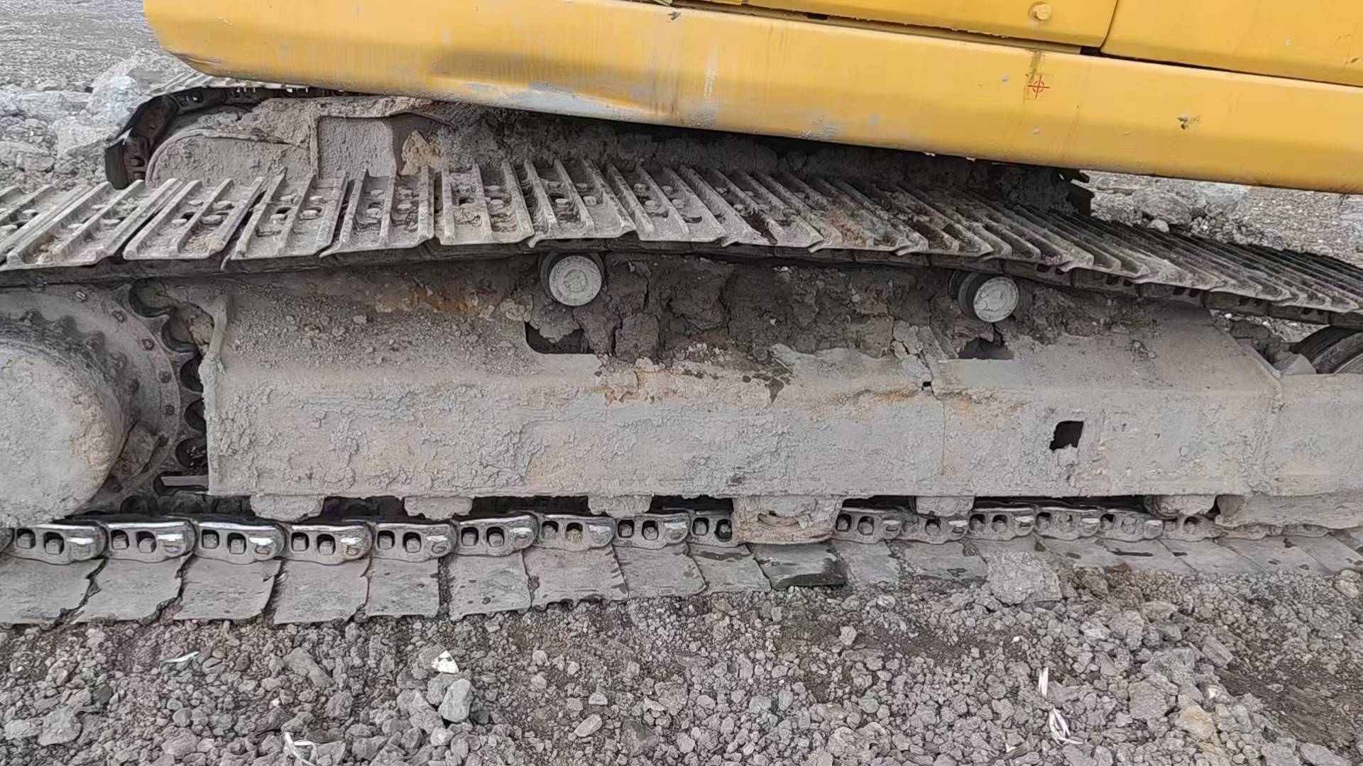 Buy Komatsu PC200 Used Excavator / 6