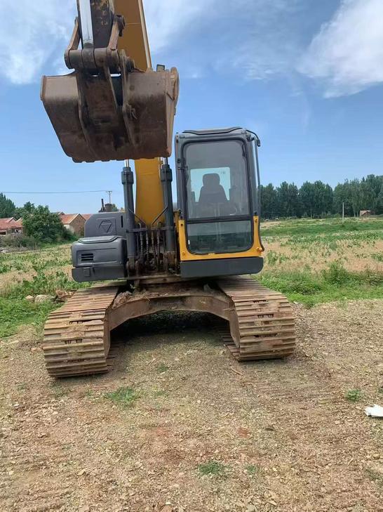 Buy XCMG XE150 Used Excavator / 1