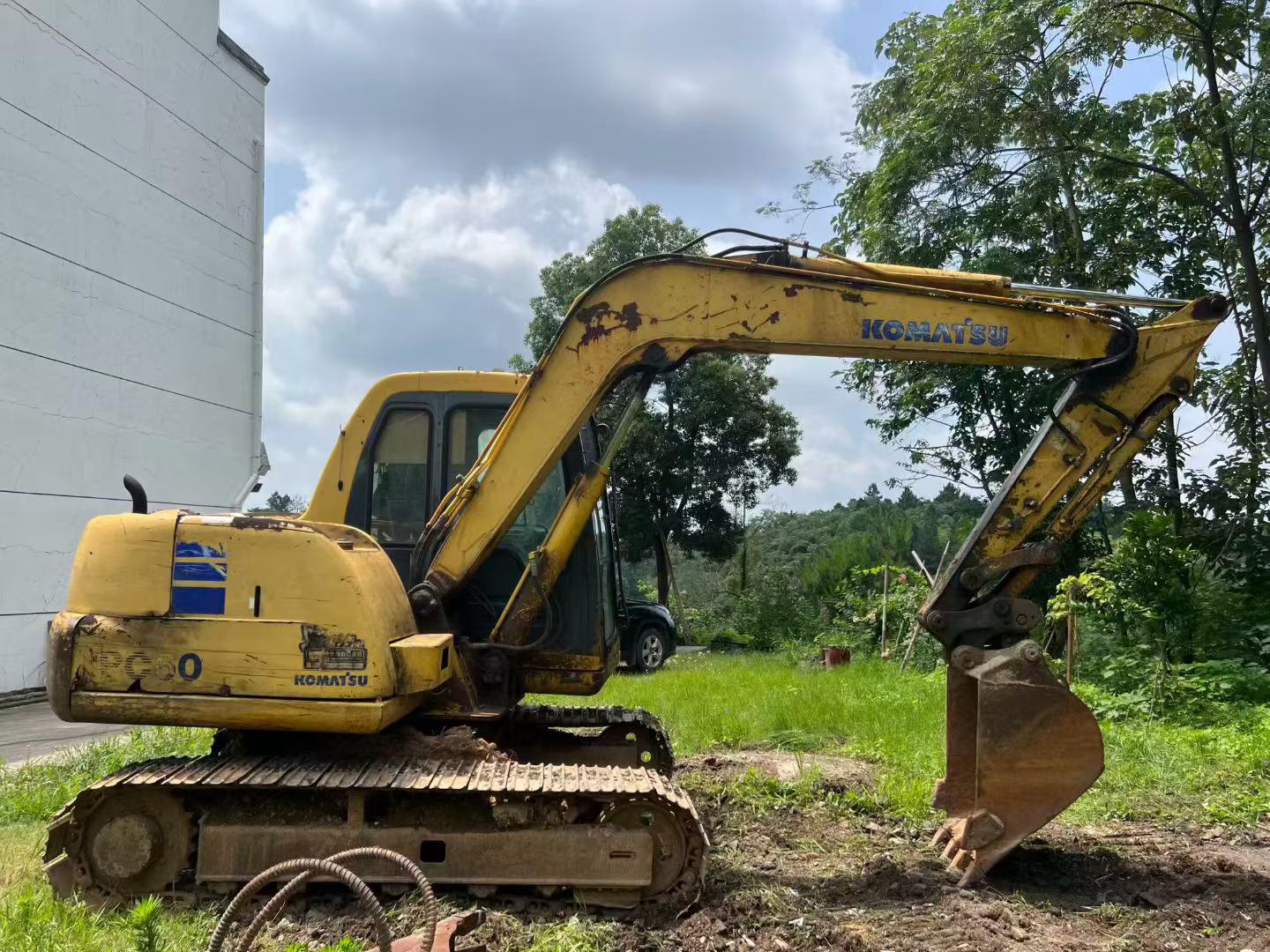 Buy Komatsu PC60 Used Excavator / 3