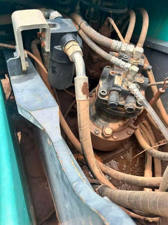 Buy Kobelco SK210-6 Used Excavator / 1