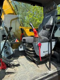 Buy Sany SY135 Used Excavator / 2 Buy Sany SY135 Used Excavator / 2