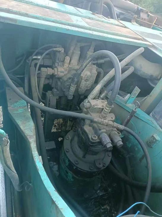 Buy Kobelco SK200-10 Used Excavator / 1