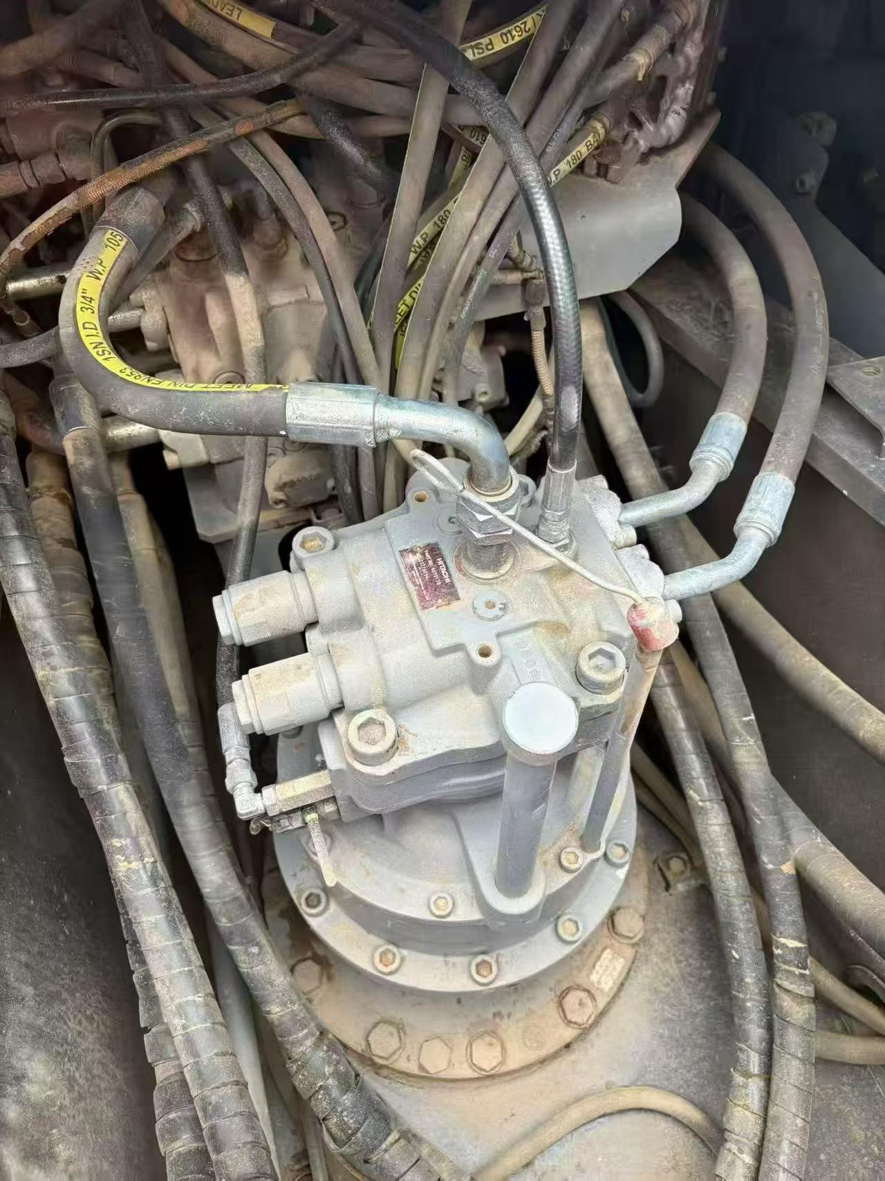 Buy Hitachi ZH200-5A Used Excavator / 4