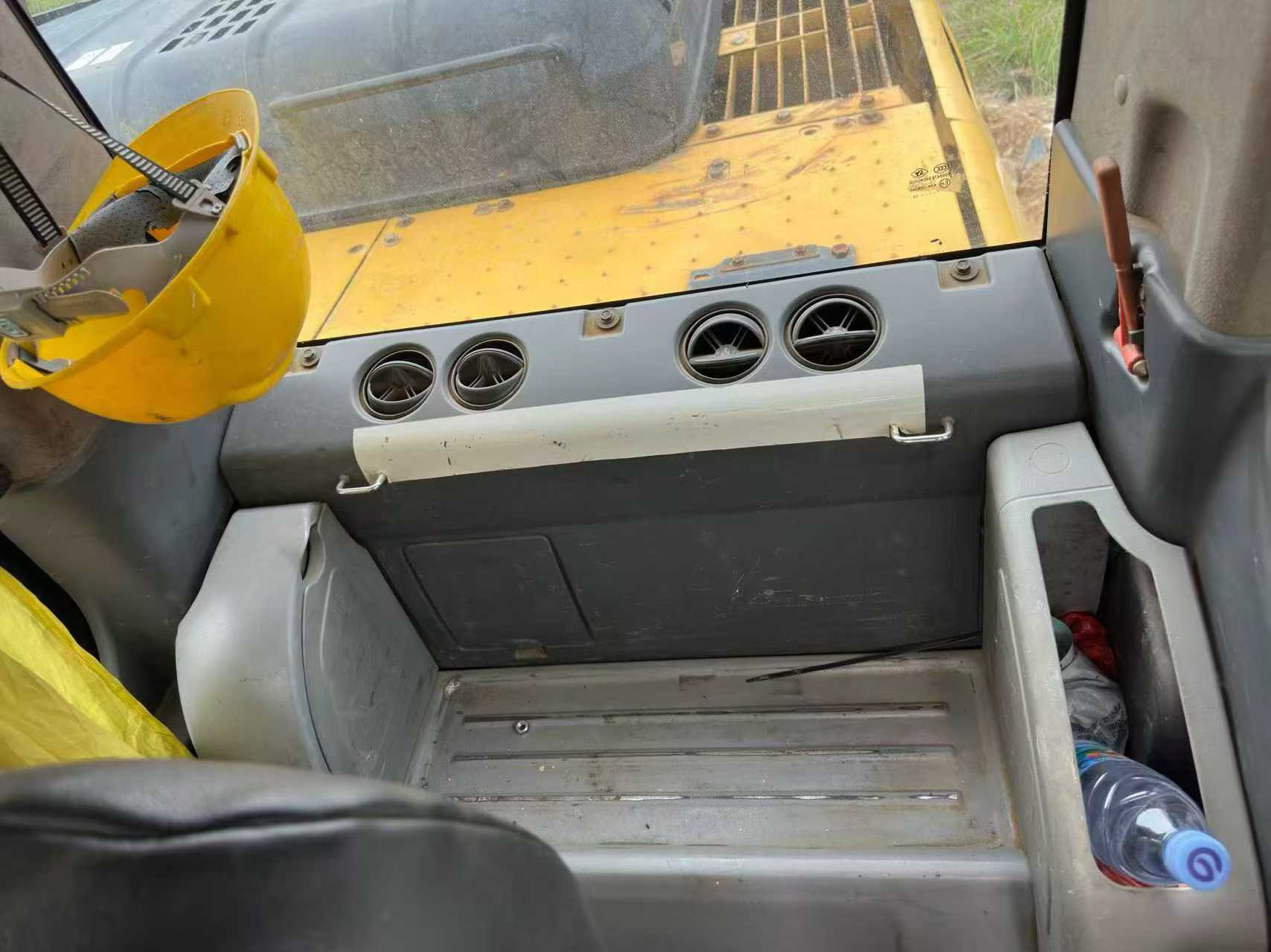 Buy Komatsu PC200-8N1 Used Excavator / 3