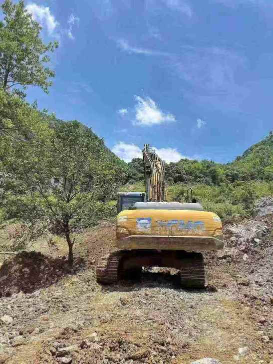 Buy XCMG XE200D Used Excavator / 1