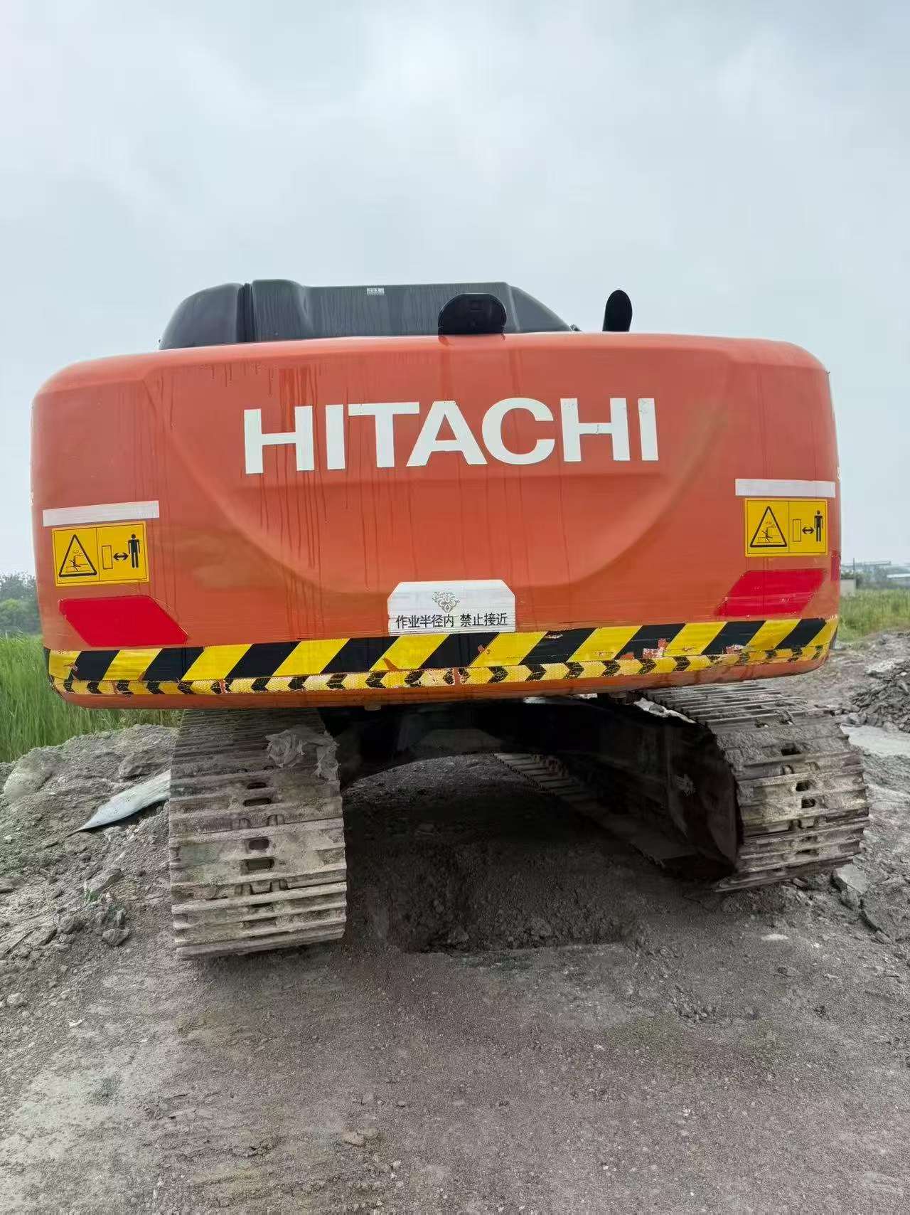 Buy Hitachi ZH200-5A Used Excavator / 2