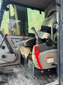 Buy Hyundai R80G Used Excavator / 7 Buy Hyundai R80G Used Excavator / 7