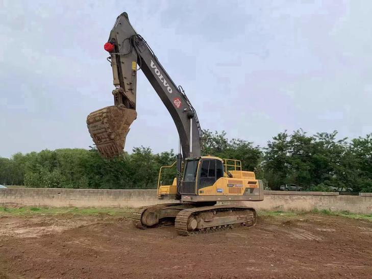 Buy Volvo EC480DL Used Excavator / 1