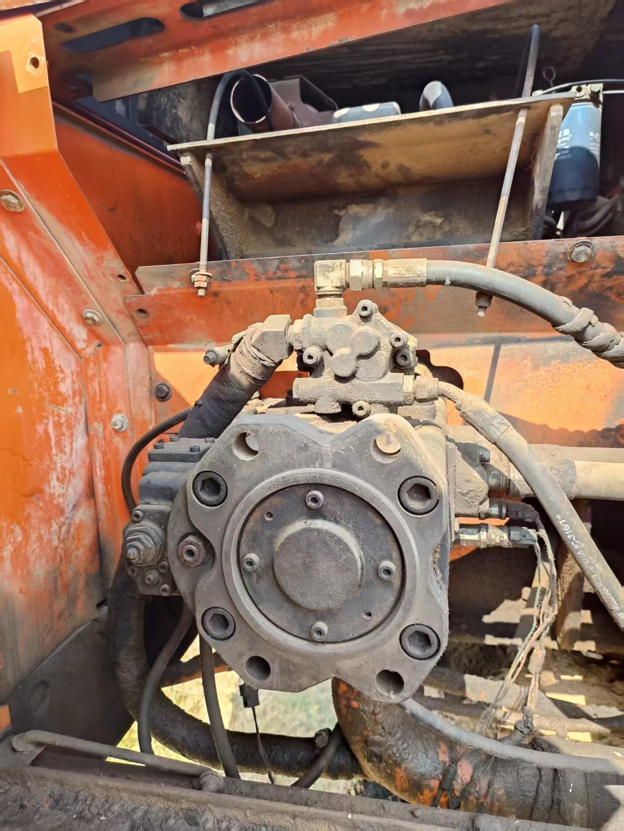Buy Doosan DX260LC Used Excavator / 5