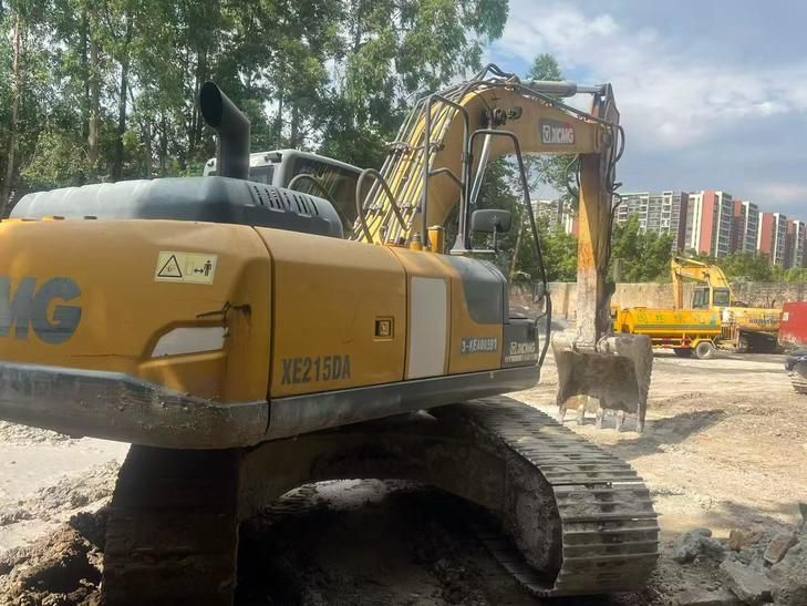 Buy XCMG XE215 Used Excavator / 1