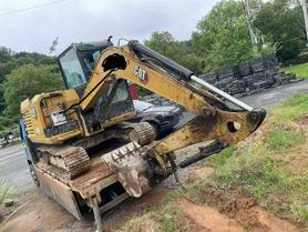 Buy Caterpillar 305.5 Used Excavator / 2 Buy Caterpillar 305.5 Used Excavator / 2