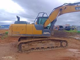 Buy XCMG XE205DA Used Excavator / 2 Buy XCMG XE205DA Used Excavator / 2