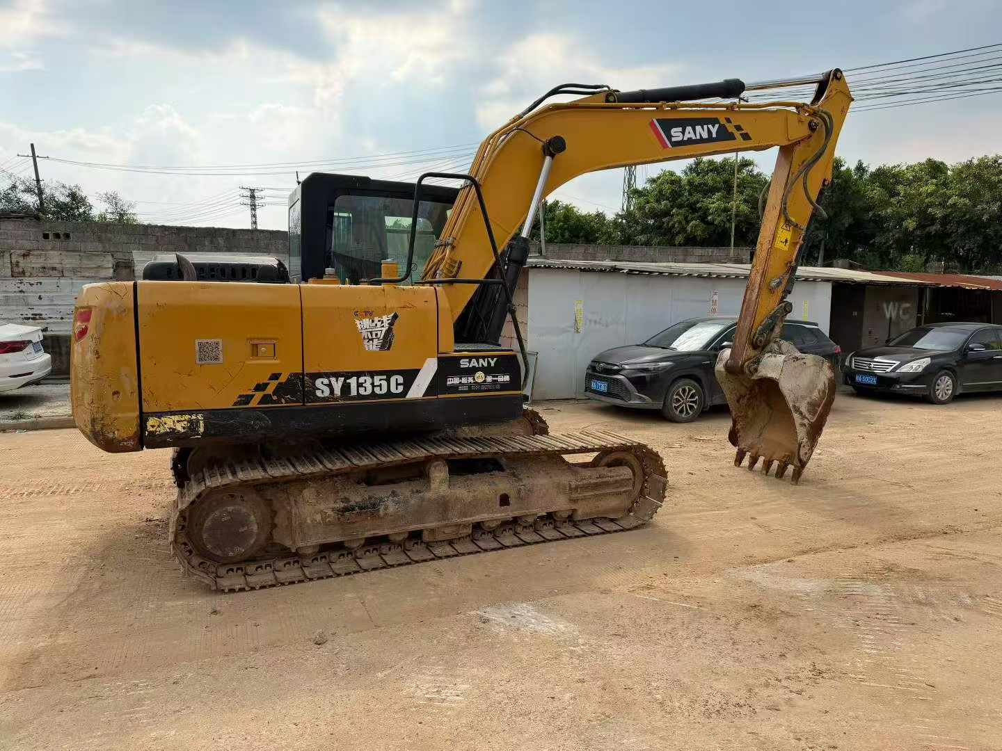 Buy Sany SY135 Used Excavator / 3