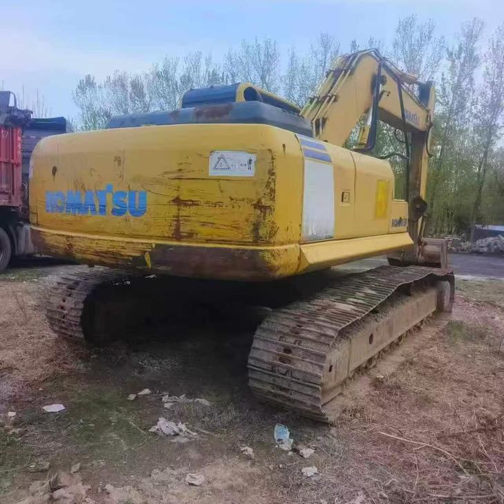 Buy Komatsu PC240-6 Used Excavator / 1