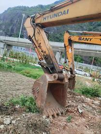 Buy Hyundai R215-7 Used Excavator / 7 Buy Hyundai R215-7 Used Excavator / 7