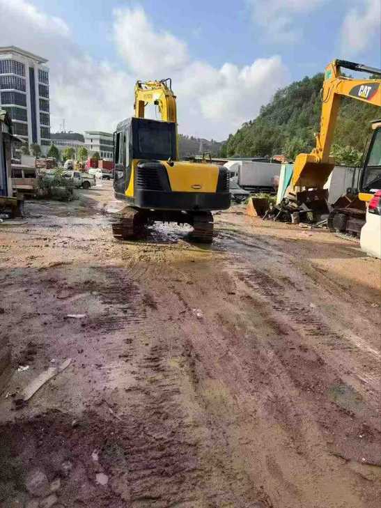 Buy Hyundai R80G Used Excavator / 1