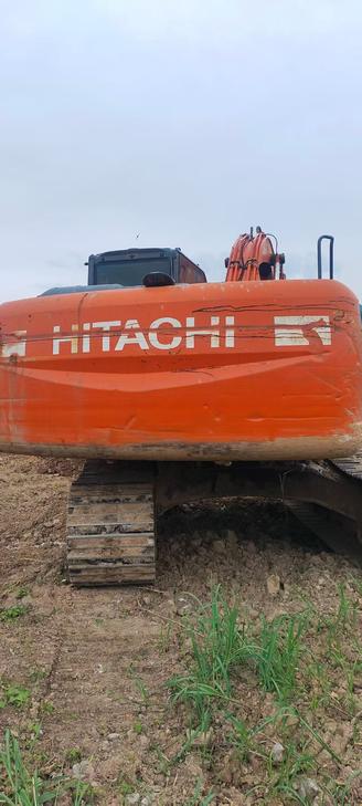Buy Hitachi EX200 Used Excavator / 1