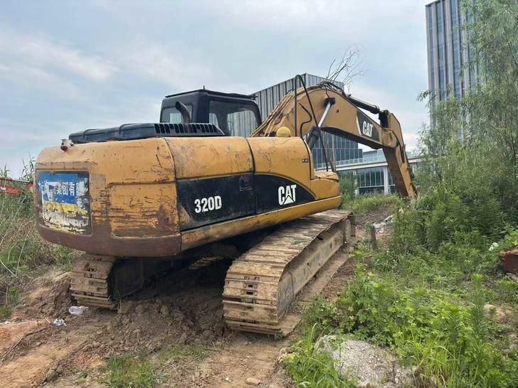 Buy Caterpillar 320D Used Excavator / 1
