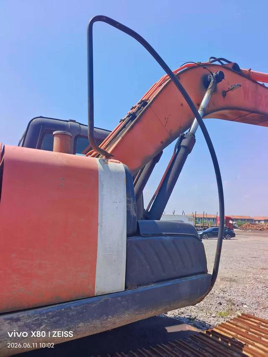 Buy Hitachi ZX240-3G Used Excavator / 1