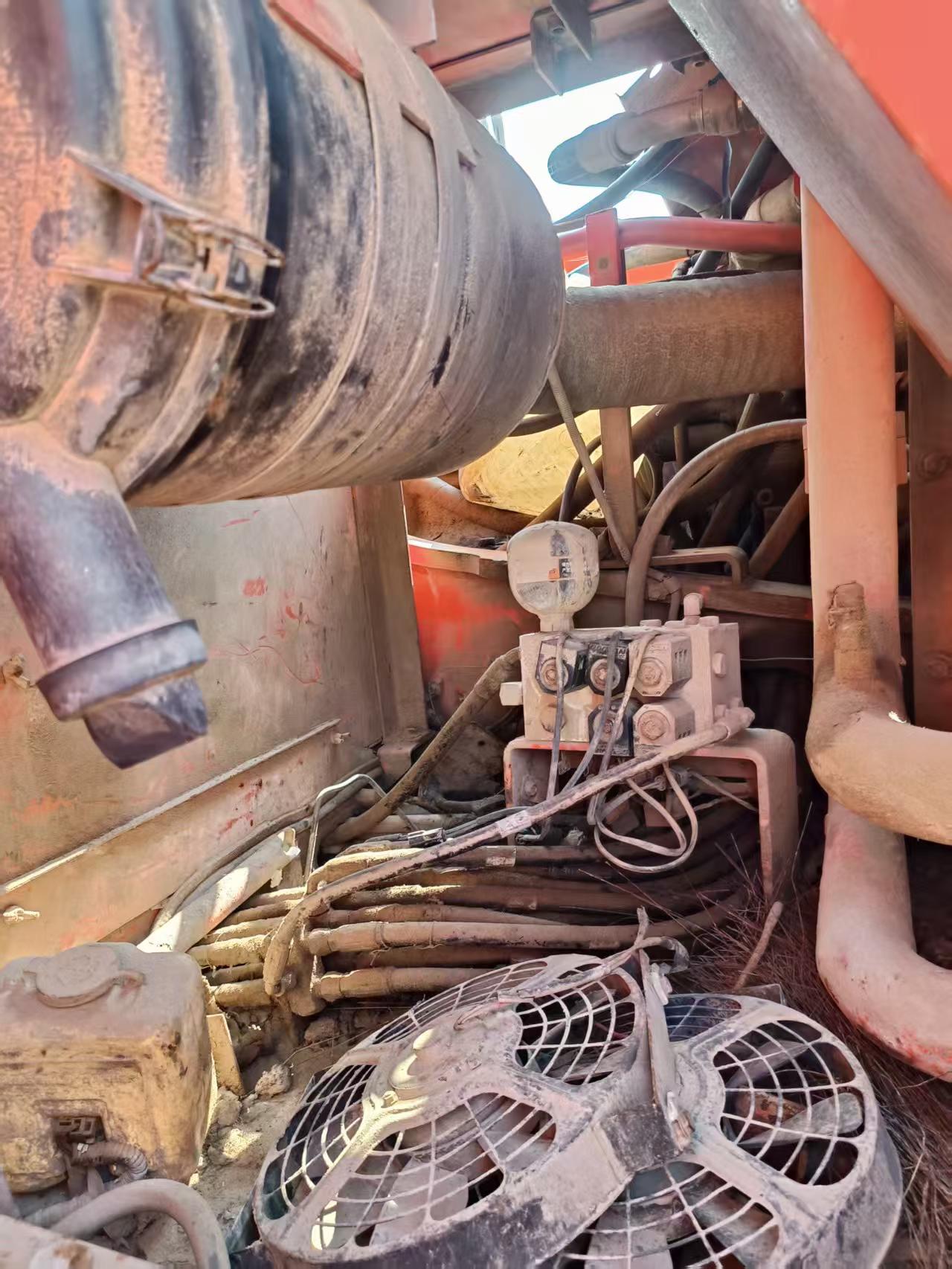 Buy Doosan DX260LC Used Excavator / 7