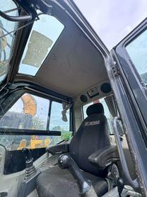 Buy XCMG XE60 Used Excavator / 6 Buy XCMG XE60 Used Excavator / 6