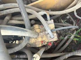 Buy Caterpillar 320D Used Excavator / 3 Buy Caterpillar 320D Used Excavator / 3
