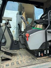 Buy Sany SY225H Used Excavator / 5 Buy Sany SY225H Used Excavator / 5