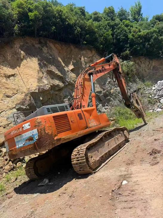 Buy Hitachi ZX450-6 Used Excavator / 1