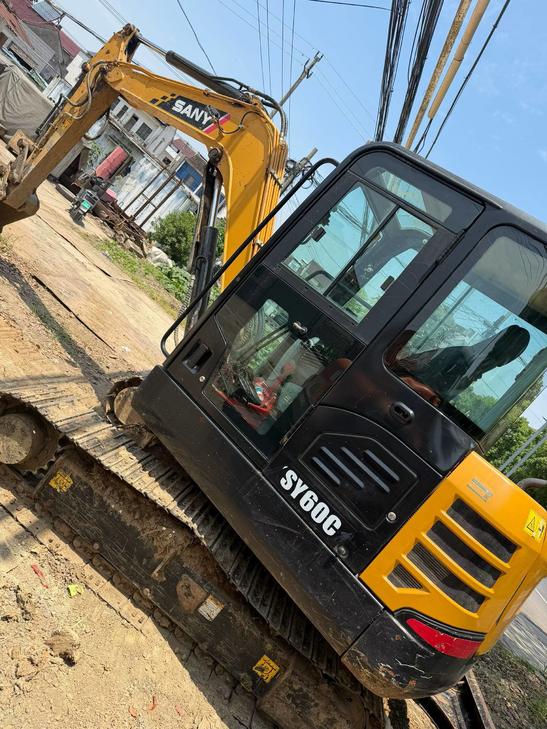 Buy Sany SY55 Used Excavator / 1