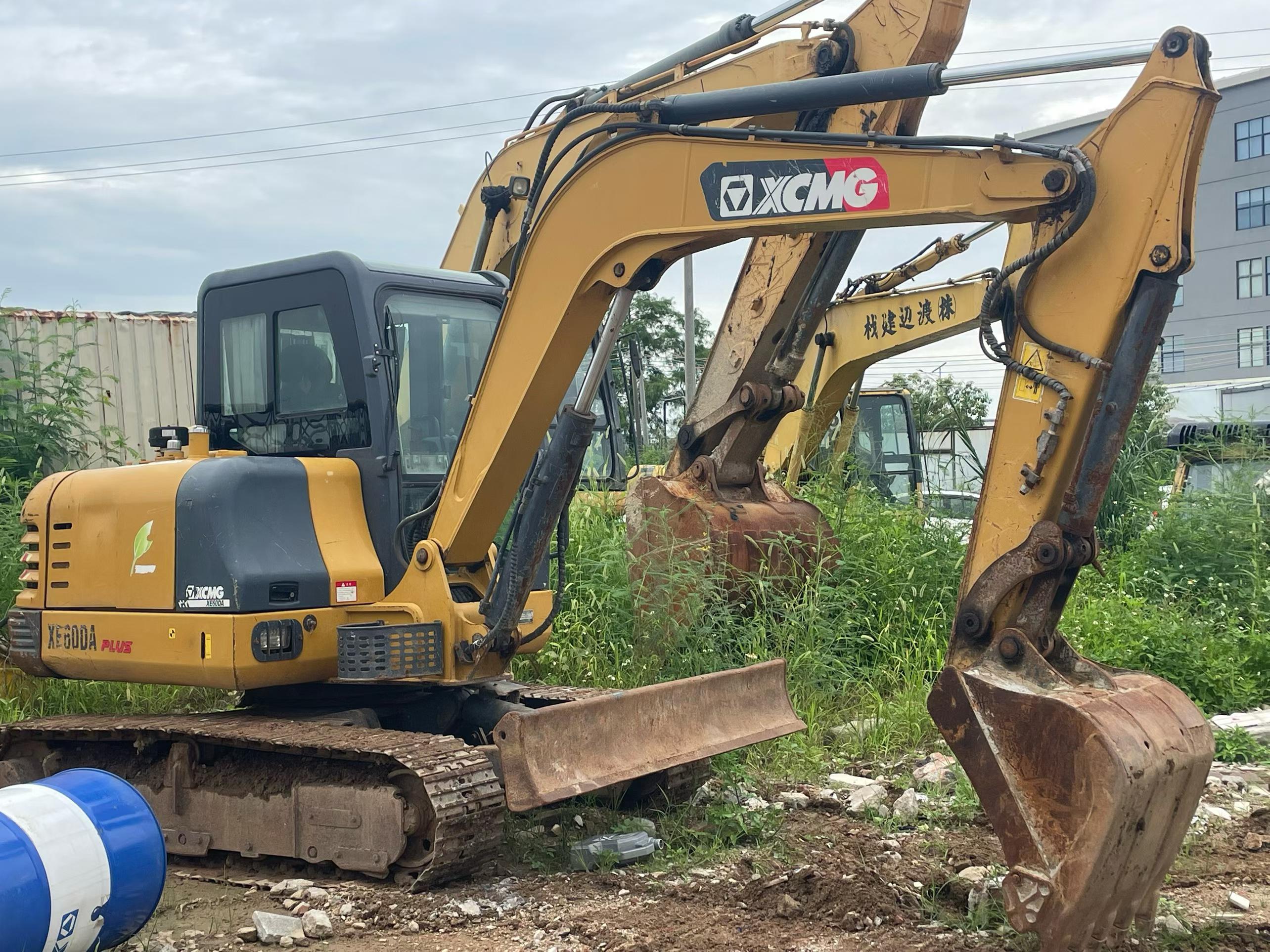 Buy XCMG XE60DA Used Excavator / 3