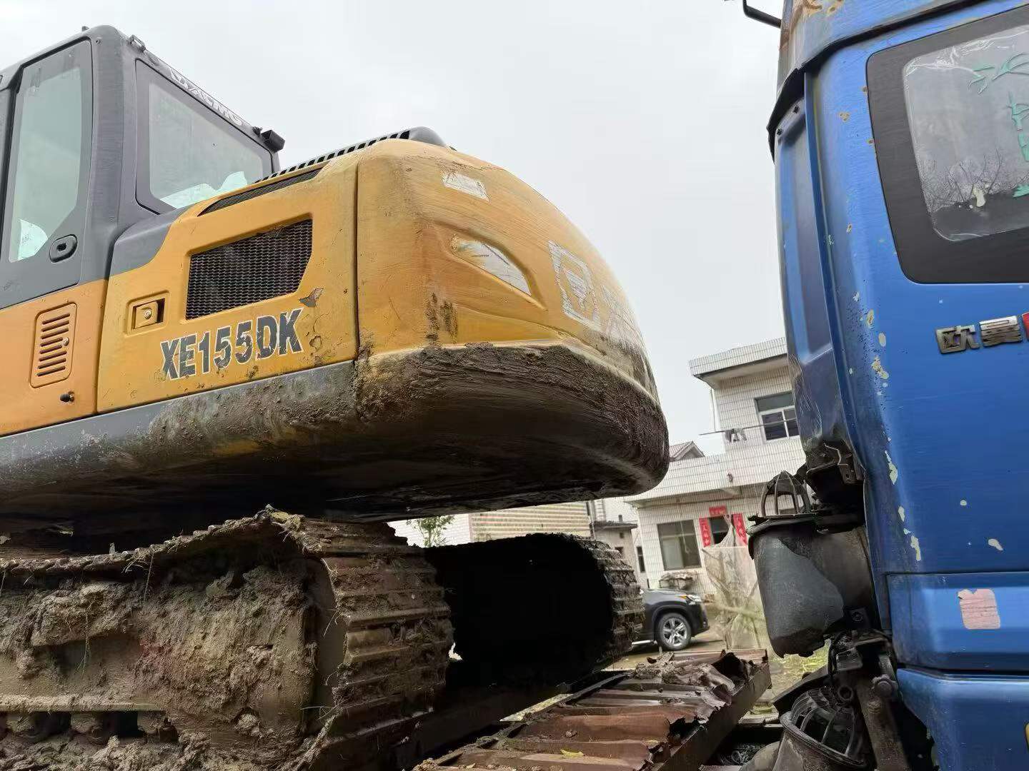 Buy XCMG XE135B Used Excavator / 3