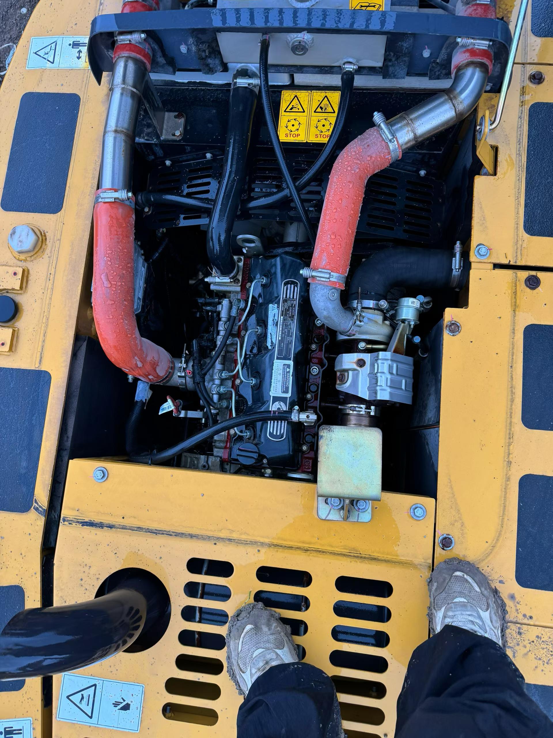 Buy XCMG XE135B Used Excavator / 8