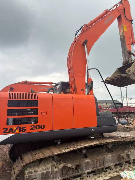 Buy Hitachi EX200 Used Excavator / 1