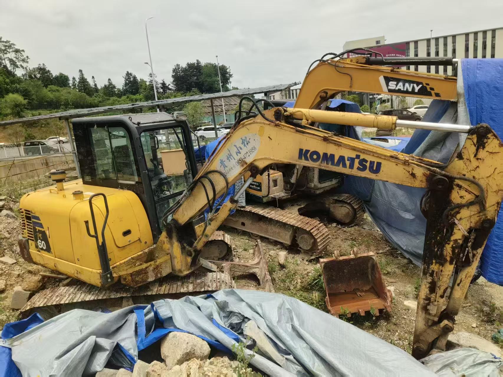 Buy Komatsu PC56-7 Used Excavator / 2