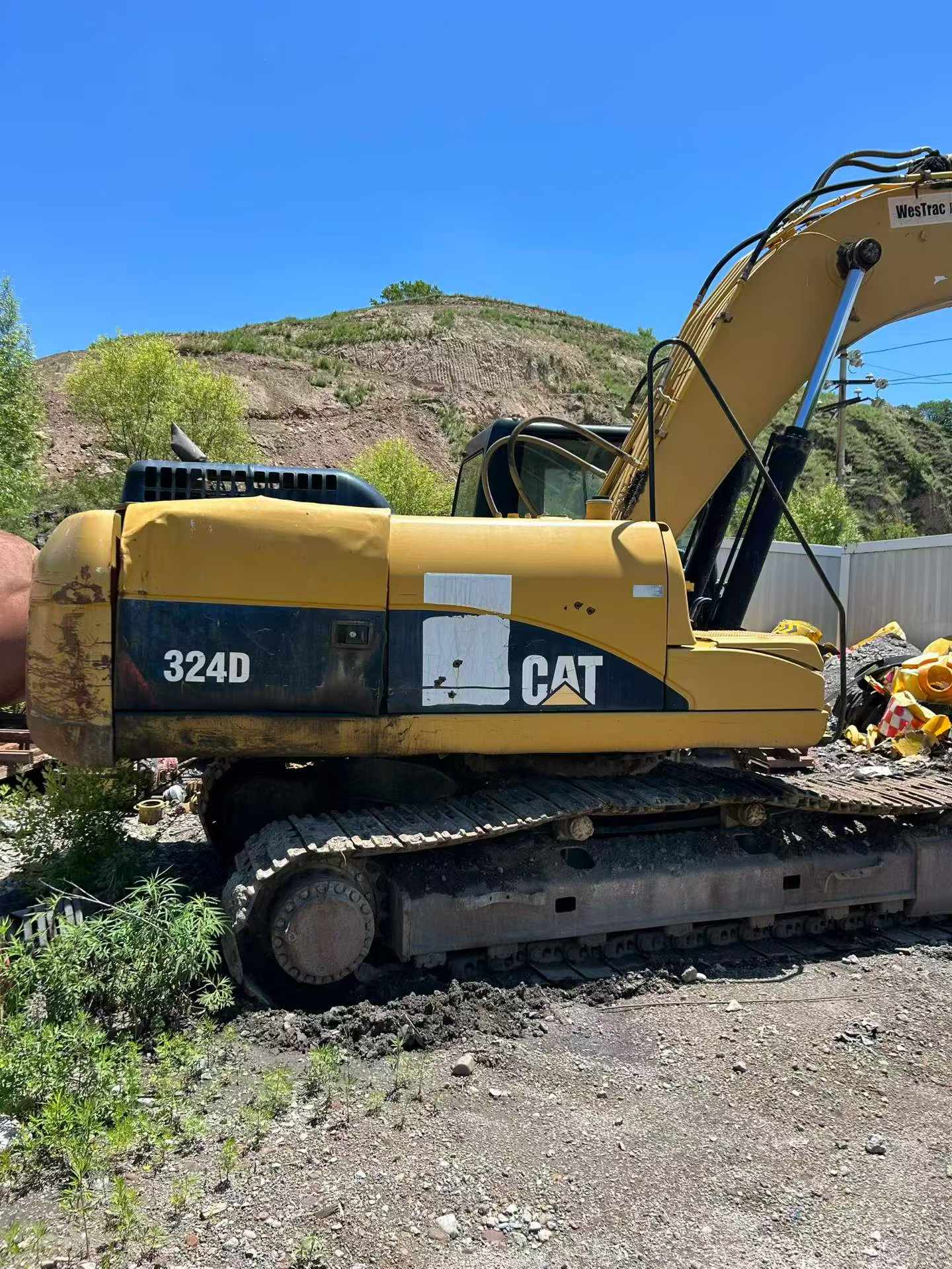 Buy Caterpillar 324D Used Excavator / 8