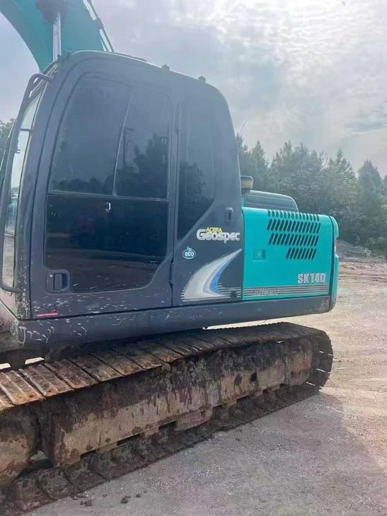 Buy Kobelco SK140 Used Excavator / 1