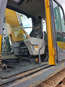 Buy XCMG XE200 Used Excavator / 4 Buy XCMG XE200 Used Excavator / 4