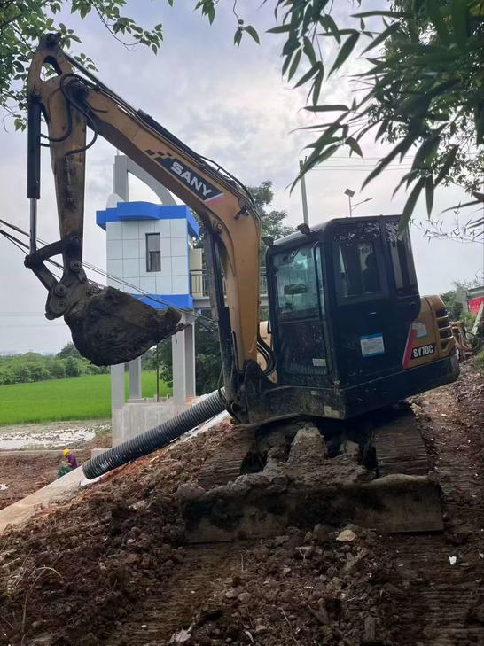 Buy Sany SY60 Used Excavator / 1