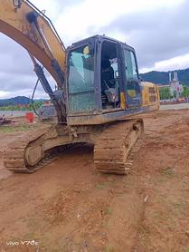 Buy XCMG XE205DA Used Excavator / 4 Buy XCMG XE205DA Used Excavator / 4