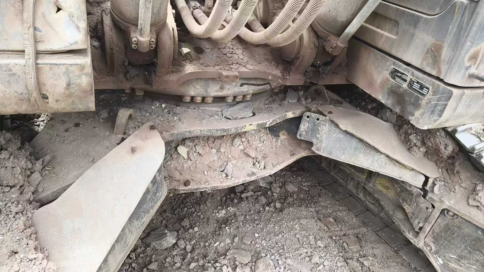Buy XCMG XE690DK Used Excavator / 8