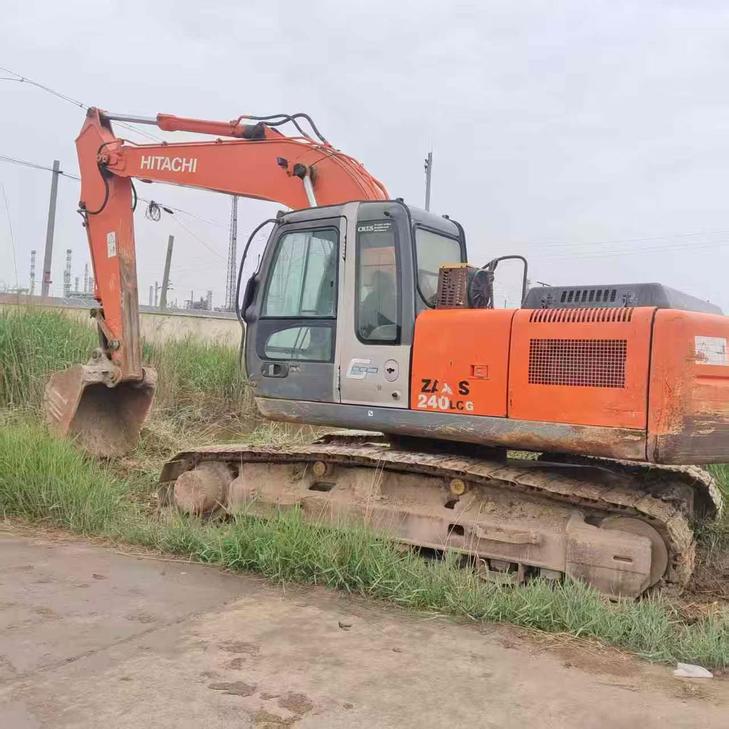 Buy Hitachi EX210 Used Excavator / 1