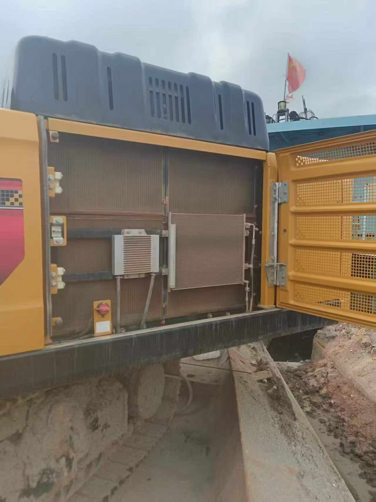 Buy Sany SY600HB Used Excavator / 4