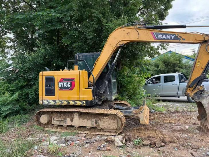 Buy Sany SY70C Used Excavator / 1