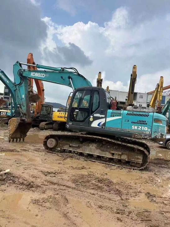 Buy Kobelco SK210-6 Used Excavator / 1