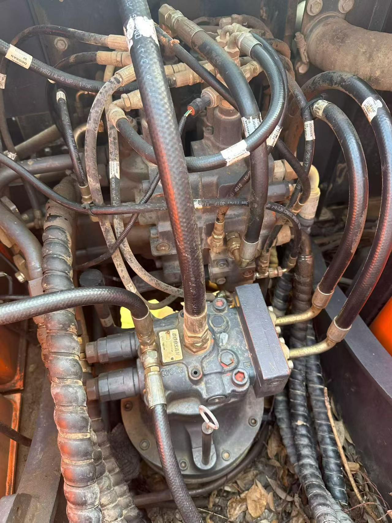 Buy Doosan S130W-3 Used Excavator / 8