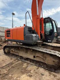 Buy Hitachi ZX200-5G Used Excavator / 2 Buy Hitachi ZX200-5G Used Excavator / 2