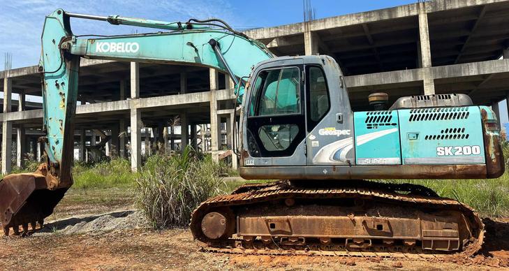 Buy Kobelco SK200-8 Used Excavator / 1